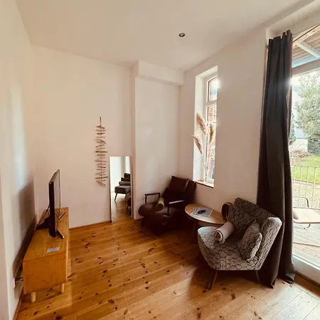 1-zimmer-apartment Mit Balkon Naehe Ice-bahnhof Kassel