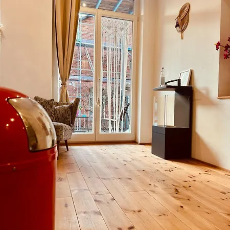 Lejlighed 1-zimmer-apartment Mit Balkon Naehe Ice-bahnhof