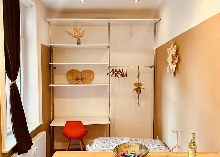 1-zimmer-apartment Mit Balkon Naehe Ice-bahnhof Daire Kassel